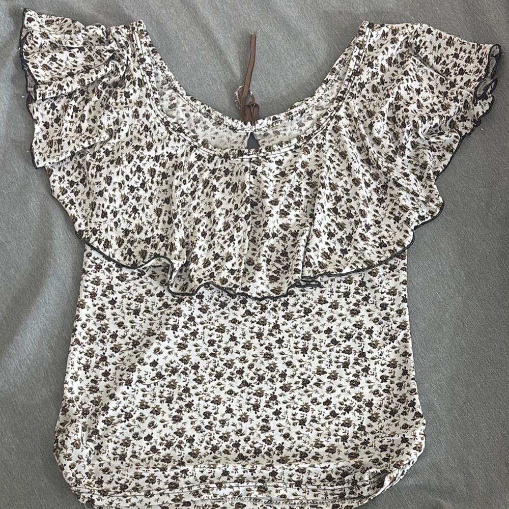 Floral Ruffle Sleeve Women's Top